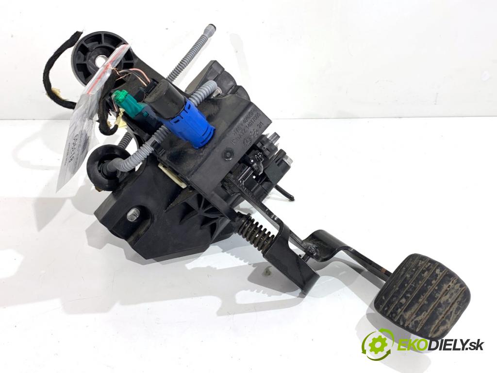 OPEL VIVARO B Autobus 2019 89 kW 1.6 CDTI (06) 1598 pedal spojky 14017095