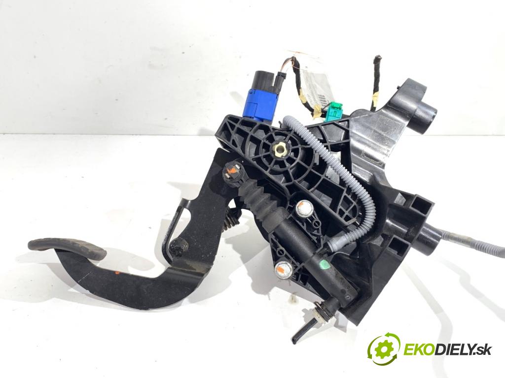 OPEL VIVARO B Autobus 2019 89 kW 1.6 CDTI (06) 1598 pedal spojky 14017095