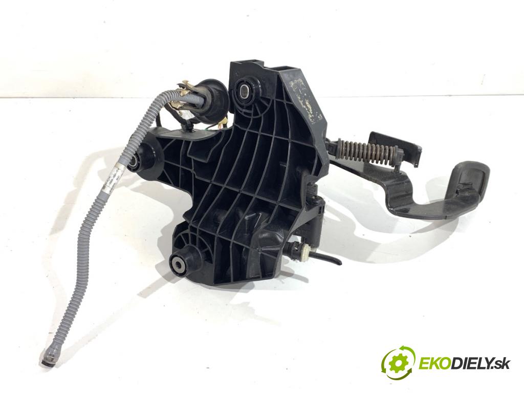 OPEL VIVARO B Autobus 2019 89 kW 1.6 CDTI (06) 1598 pedal spojky 14017095