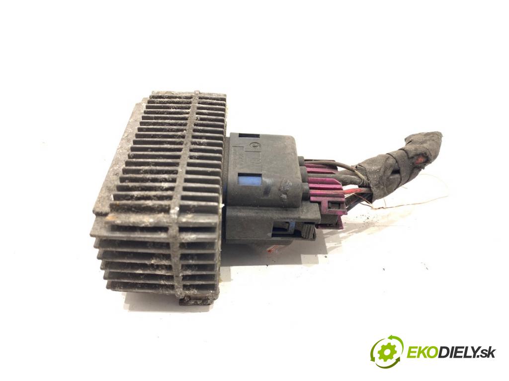 OPEL ZAFIRA B nadwozie wielkoprzestrzenne (MPV) 2006 88 kW 1.9 CDTI (M75) 1910 relé sviečok žhavenia 55353011 (Relé)