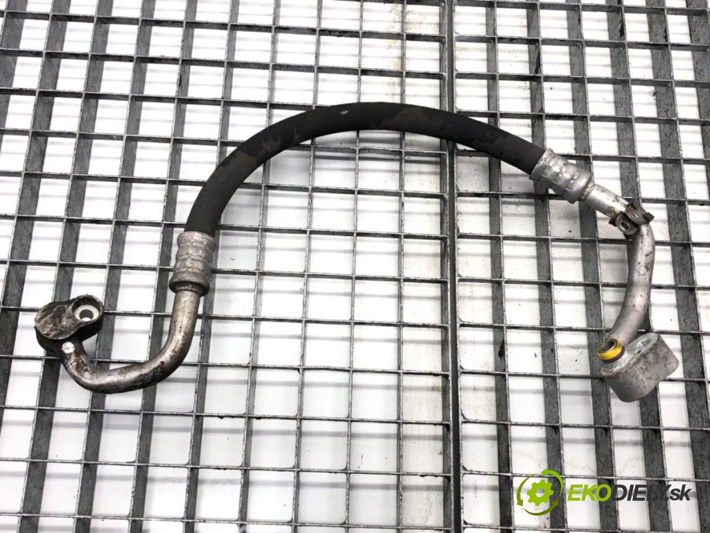 VW GOLF V liftback 2004 77 kW 1.9 TDI 1896 rúrka klimatizace  (Trubka klimatizace)