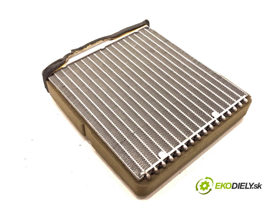VW GOLF V liftback 2004 77 kW 1.9 TDI 1896 topné těleso radiátor topení 1K0819031 (Radiátor topení)