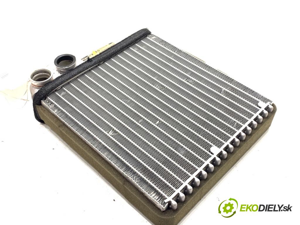 VW GOLF V liftback 2004 77 kW 1.9 TDI 1896 topné těleso radiátor topení 1K0819031 (Radiátor topení)
