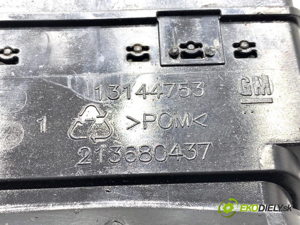 OPEL ZAFIRA B nadwozie wielkoprzestrzenne (MPV) 2006 88 kW 1.9 CDTI (M75) 1910 Mriežky kúrenia zad 13144753