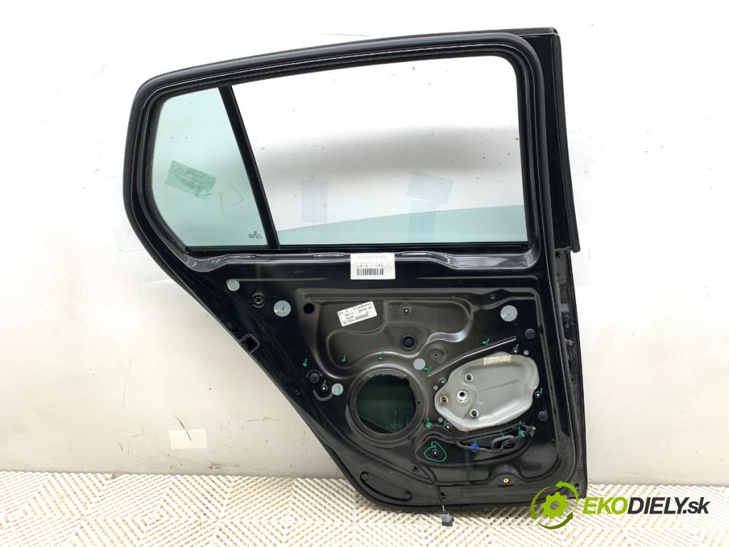 VW GOLF V liftback 2004 77 kW 1.9 TDI 1896 Dvere ľavy zad