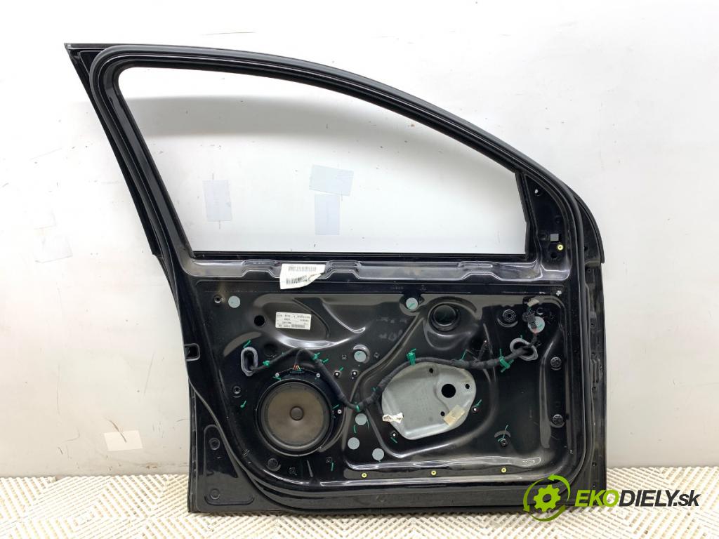 VW GOLF V liftback 2004 77 kW 1.9 TDI 1896 Dvere ľavy predný