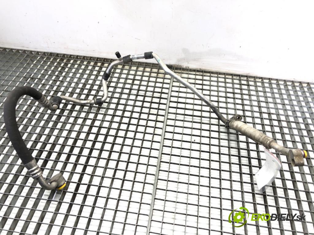 VW GOLF V liftback 2004 77 kW 1.9 TDI 1896 rúrka klimatizace 1K0820743AM (Trubka klimatizace)