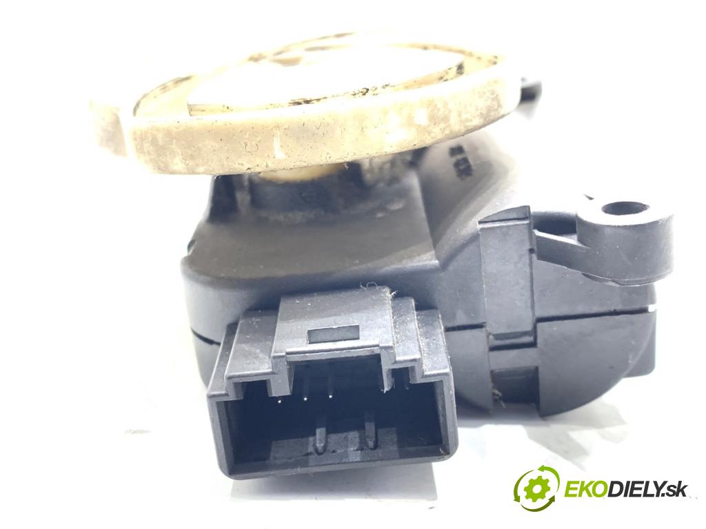AUDI A4 B7 Kombi 2005 103 kW 2.0 TDI 1968 Motor kúrenia 8E1820511C 0132801302