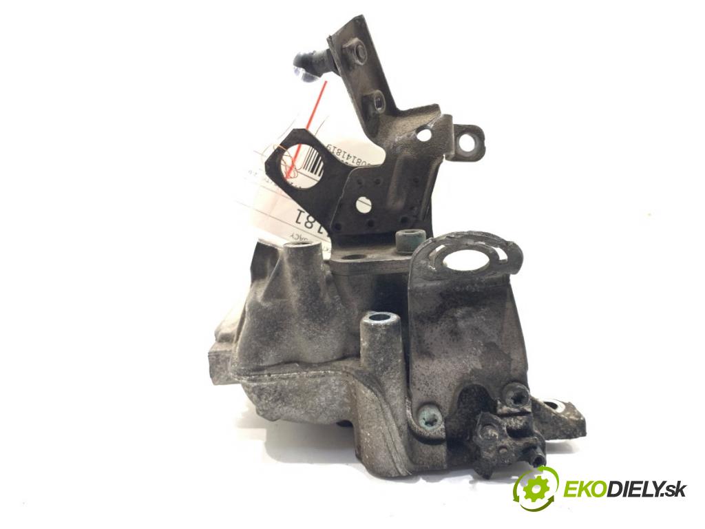 AUDI A4 B7 Kombi 2005 103 kW 2.0 TDI 1968 Potrubie sacie, sanie 03G129713H (Sacie potrubie)