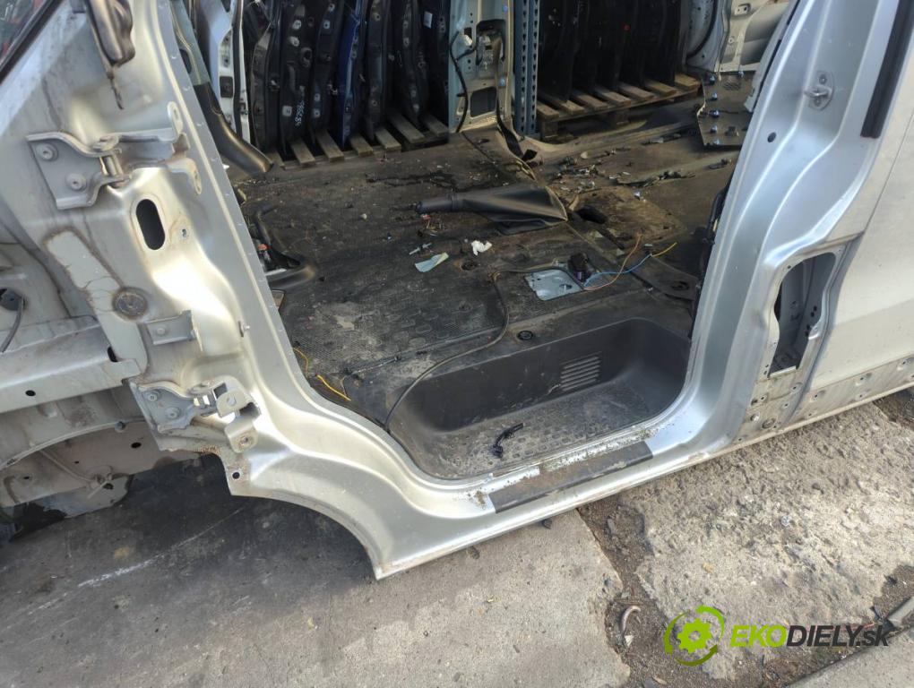 OPEL VIVARO B Autobus 2019 89 kW 1.6 CDTI (06) 1598 KAROSERIA ČTVRŤÁK blatník zadní část levý pravý práh střecha PODŁUŻNICA levý pravý