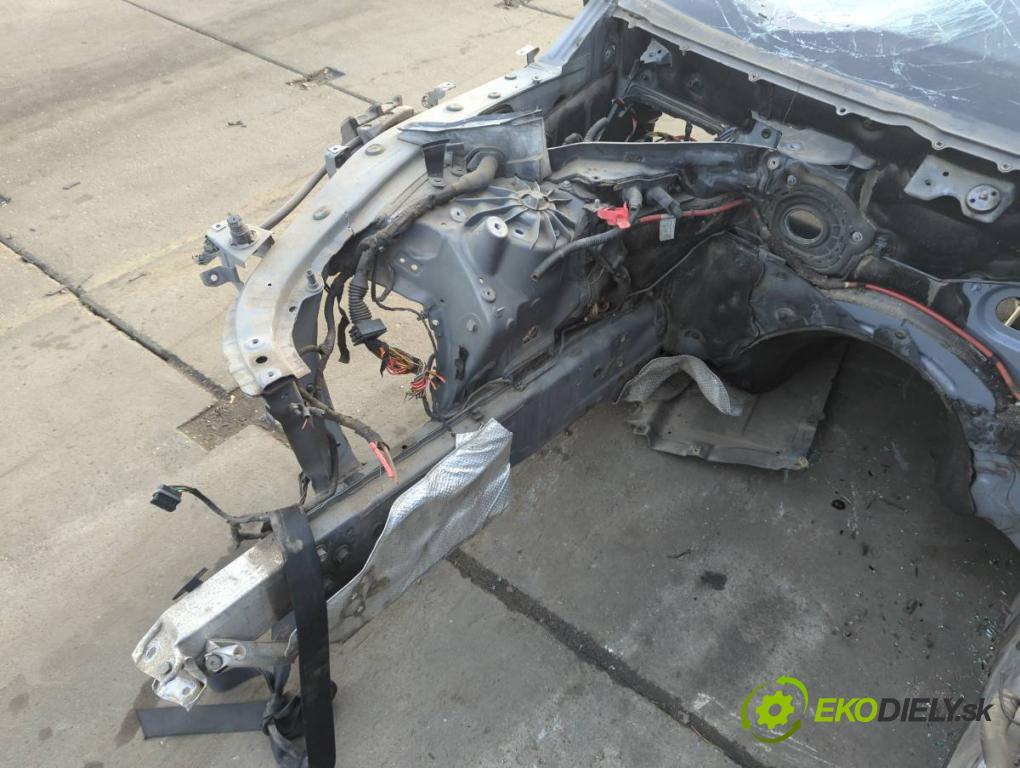 BMW F07 liftback 2013 135 kW 520 d 1995 KAROSERIA ČTVRŤÁK blatník zadní část levý pravý práh střecha PODŁUŻNICA levý pravý