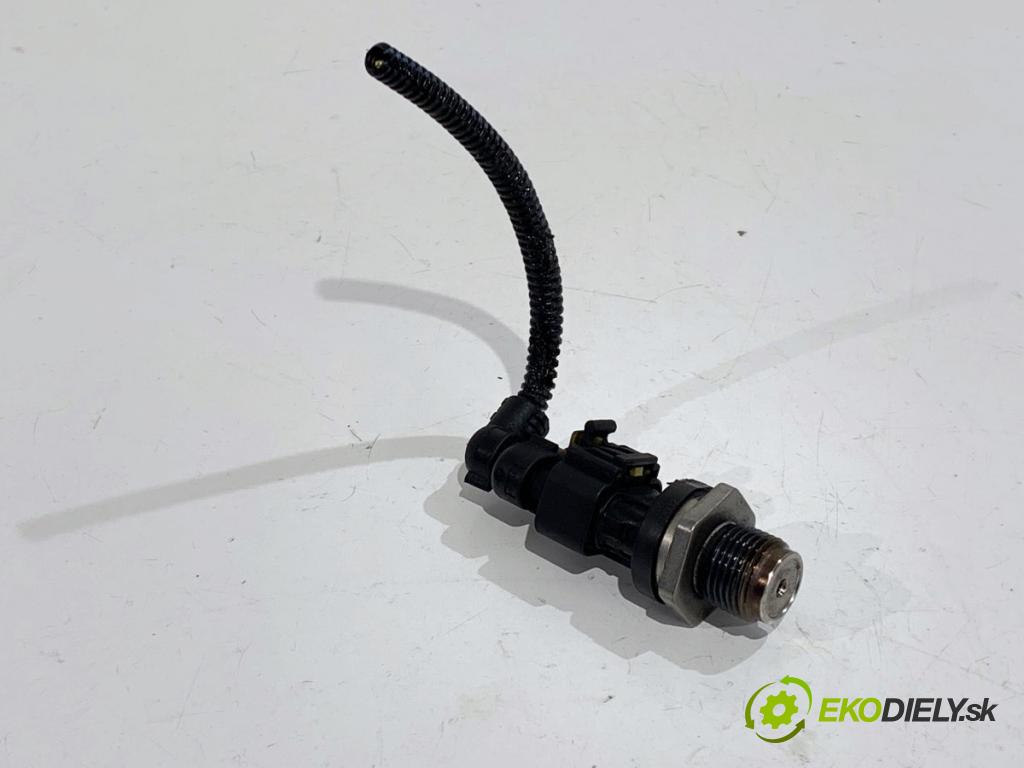 ALFA ROMEO 159 sedan 2006 110 kW 1.9 JTDM 16V (939AXC1B, 939AXC12) 1910 Snímač tlaku paliva 0281002706 (Snímač)