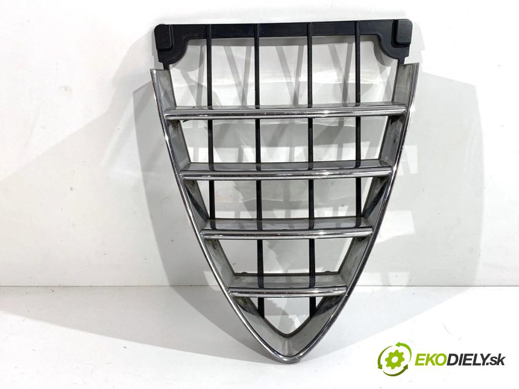 ALFA ROMEO 159 sedan 2006 110 kW 1.9 JTDM 16V (939AXC1B, 939AXC12) 1910 mřížka maska  (Přední mřížka (maska chladiče))