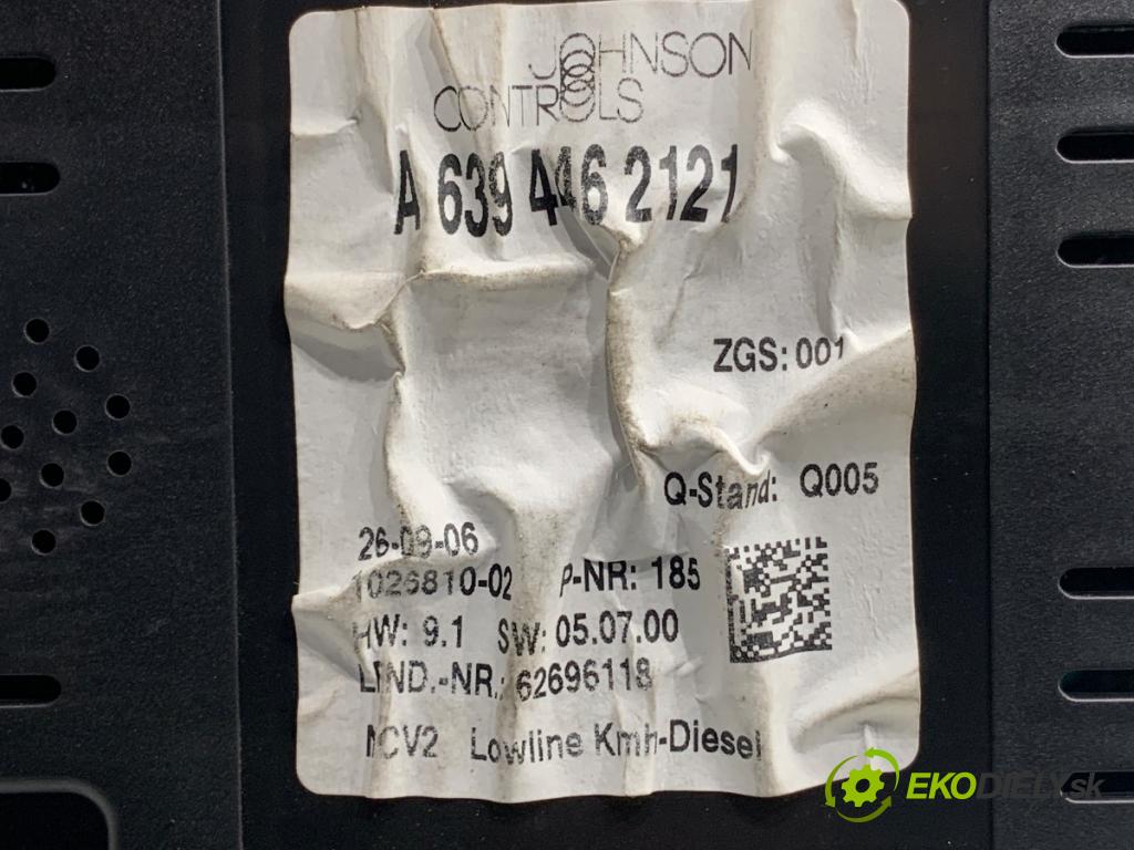 MERCEDES-BENZ W639 Autobus 2006 80 kW 111 CDI (639.701, 639.703, 639.705) 2148 Prístrojovka 6394462121 (Prístrojová doska)