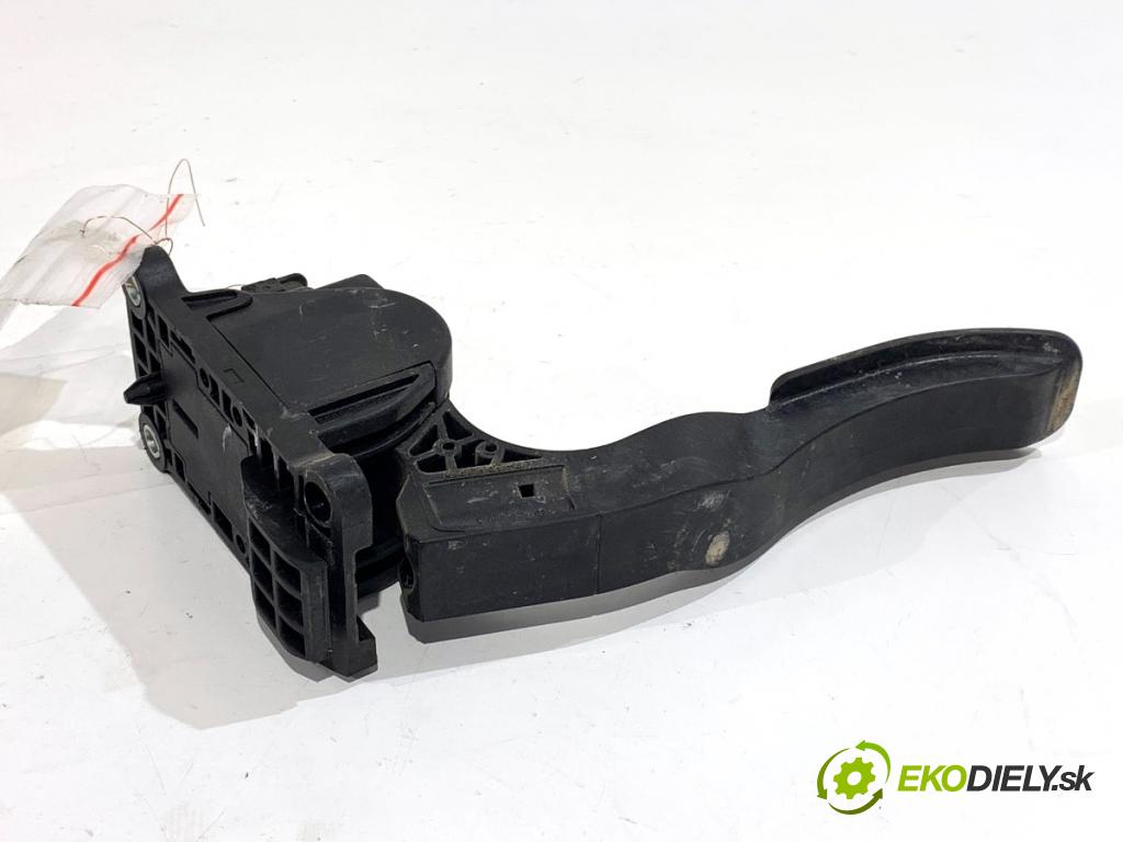 MERCEDES-BENZ W639 Autobus 2006 80 kW 111 CDI (639.701, 639.703, 639.705) 2148 Potenciometer plynu 0280755023 (Potenciometer plynového pedálu)