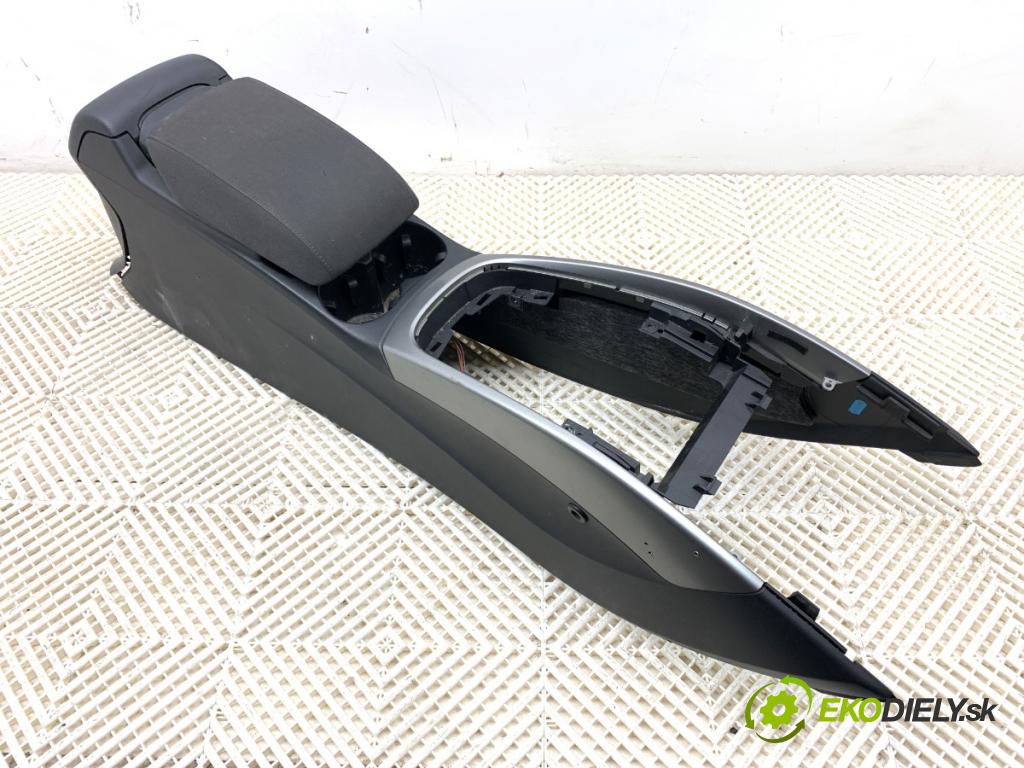 AUDI Q5 8R SUV 2010 125 kW 2.0 TDI quattro 1968 Tunel stredový 8R0864981F (Stredový tunel)