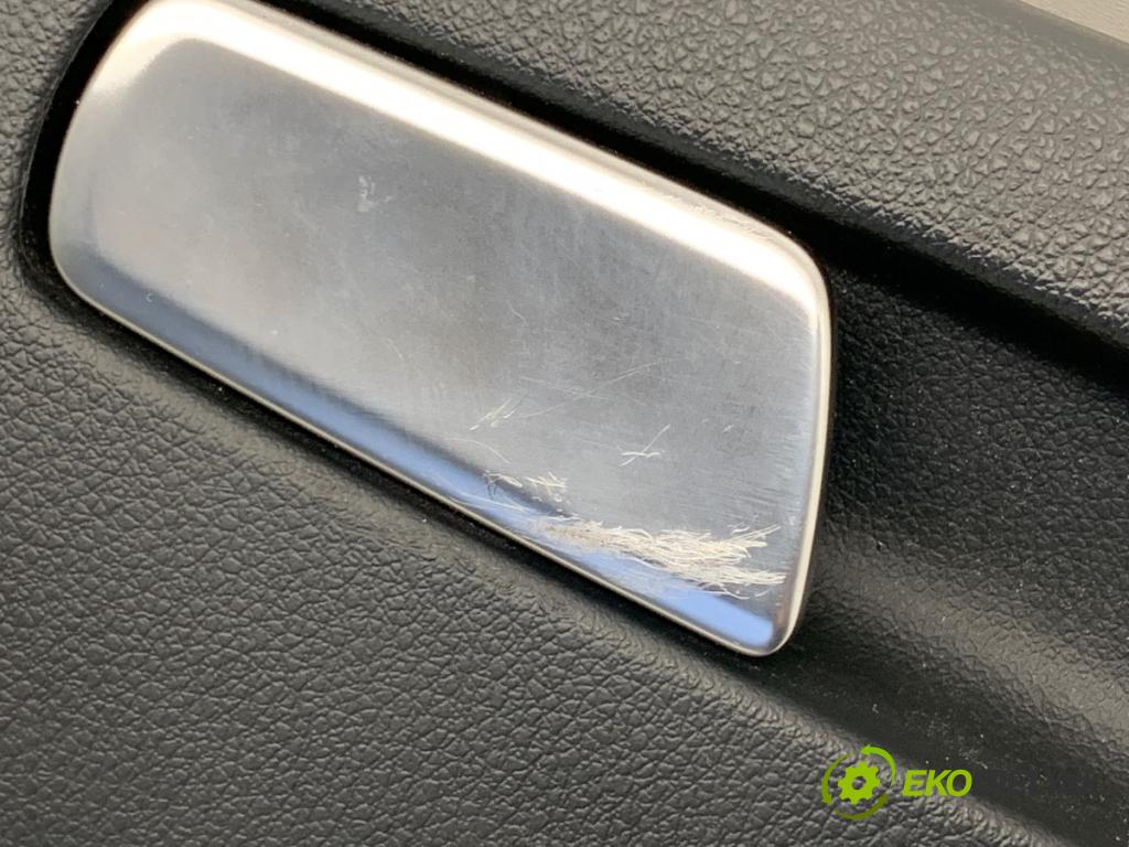 AUDI Q5 8R SUV 2010 125 kW 2.0 TDI quattro 1968 Priehradka, kastlík spolujazdca  (Priehradka (kastlík))