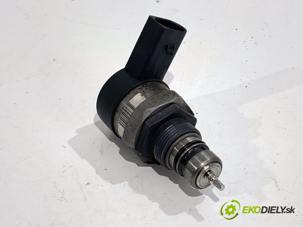 AUDI Q5 8R SUV 2010 125 kW 2.0 TDI quattro 1968 Regulátor tlaku paliva 057130764AB (Palivový systém ostatní)