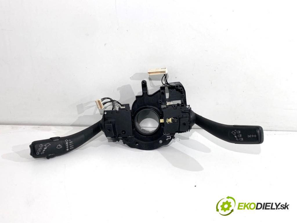 AUDI Q5 8R SUV 2010 125 kW 2.0 TDI quattro 1968 Prepínač kombinovaný 8K0953502BJ (Prepínacie páčky pod volantom)