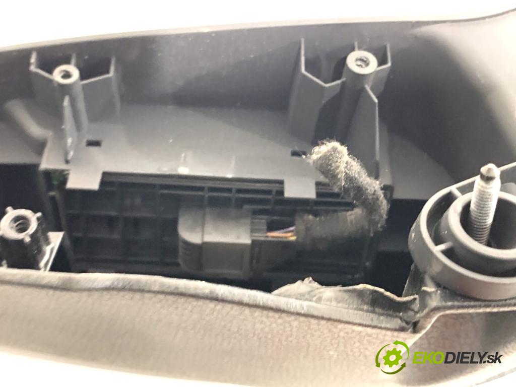 AUDI Q5 8R SUV 2010 125 kW 2.0 TDI quattro 1968 Prepínač okien 8R1867171 (Prepínacie páčky pod volantom)