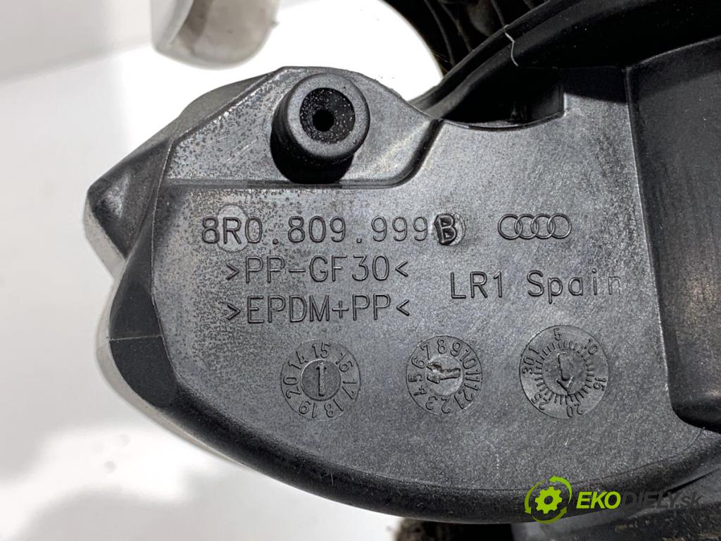 AUDI Q5 8R SUV 2010 125 kW 2.0 TDI quattro 1968 Dvierka nádrže paliva 8R0809999B (Kľučka dverí ostatné)