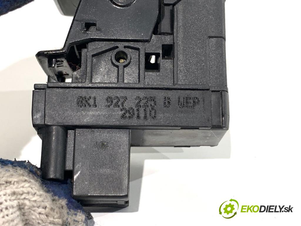 AUDI Q5 8R SUV 2010 125 kW 2.0 TDI quattro 1968 Kulisa brzdy ručnej brzdy 8K1927225B