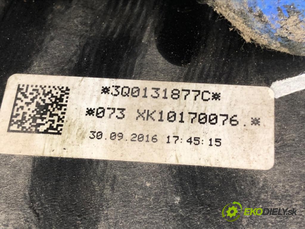 VW PASSAT B8 Kombi 2016 140 kW 2.0 TDI 1968 Nádržka SCR: 3Q0131877C