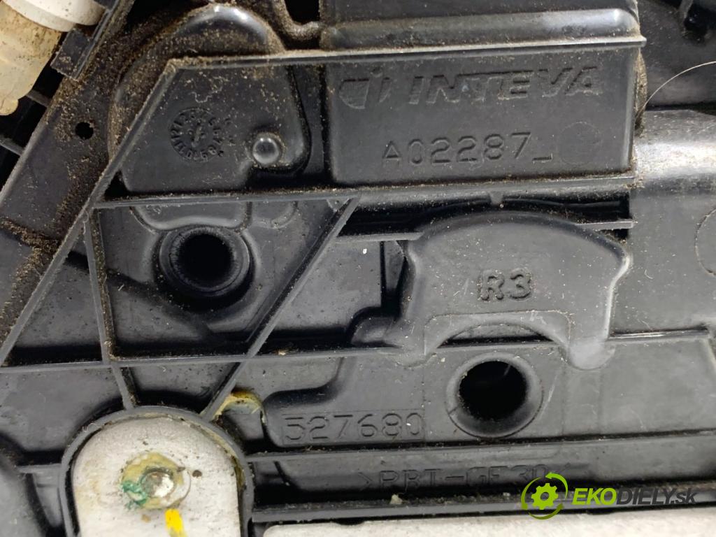 VW PASSAT B8 Kombi 2016 140 kW 2.0 TDI 1968 zámok Dvere pravy zad 5E0839016B