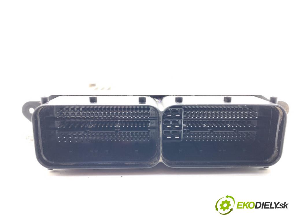 VW PASSAT B8 Kombi 2016 140 kW 2.0 TDI 1968 riadiaca jednotka Motor 04L907309M (Riadiaca jednotka)