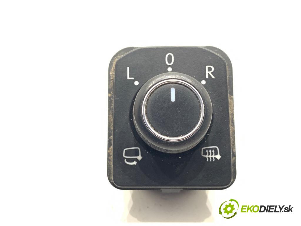 VW PASSAT B8 Kombi 2016 140 kW 2.0 TDI 1968 Prepínač nastavenia spätných zrkadiel 3G0959565C (Prepínacie páčky pod volantom)