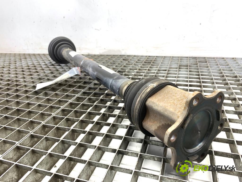 VW PASSAT B8 Kombi 2016 140 kW 2.0 TDI 1968 poloos pravý přední část 3Q0407272AT