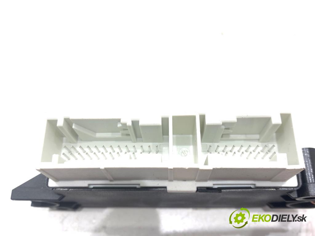VW PASSAT B8 Kombi 2016 140 kW 2.0 TDI 1968 Modul PDC 5Q0919294L (Riadiaca jednotka ostatné)