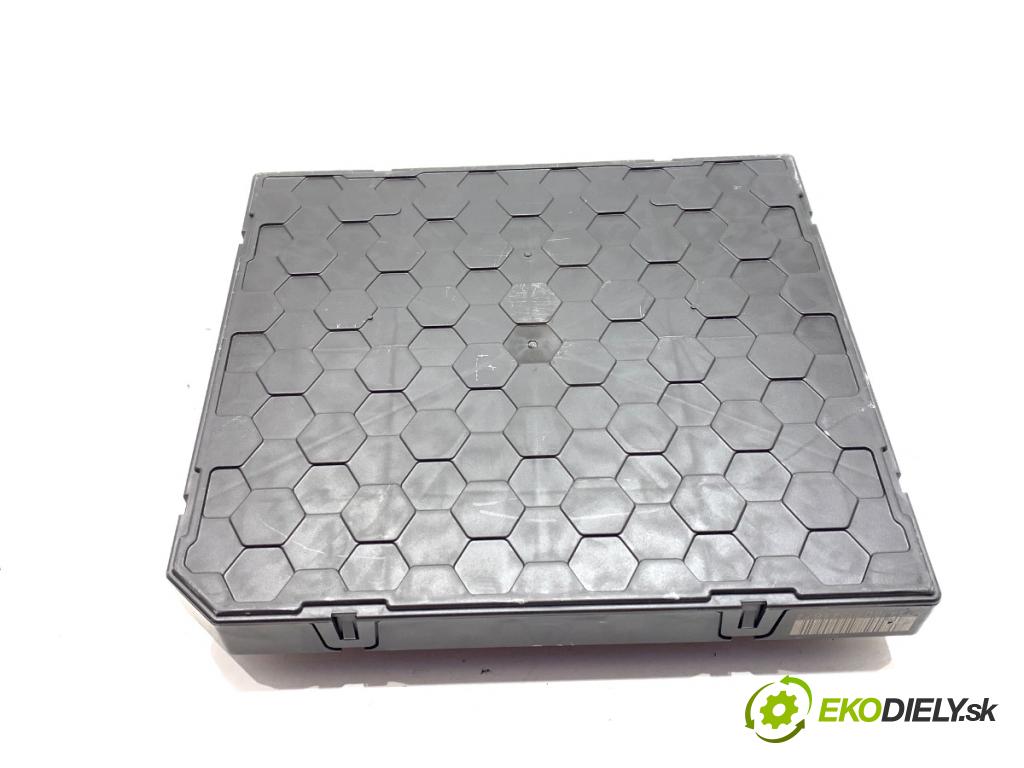 VW PASSAT B8 Kombi 2016 140 kW 2.0 TDI 1968 Modul komfortu 5Q0937086BH (Modul komfortu)