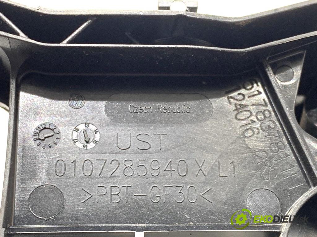 VW PASSAT B8 Kombi 2016 140 kW 2.0 TDI 1968 Kľučka vonkajšia ľavy predný 517837811