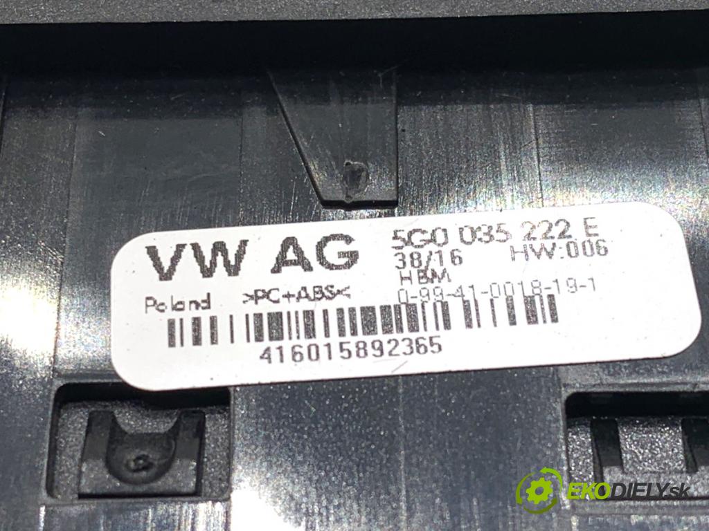 VW PASSAT B8 Kombi 2016 140 kW 2.0 TDI 1968 HNÍZDO: USB 5G0035222E