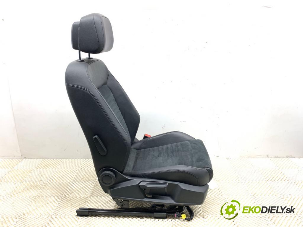 VW PASSAT B8 Kombi 2016 140 kW 2.0 TDI 1968 Sedadlo pravy predný
