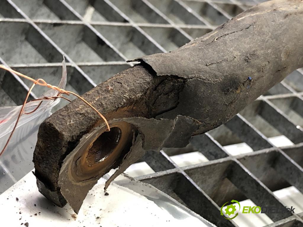 VW PASSAT B8 Kombi 2016 140 kW 2.0 TDI 1968 tyč stabilizátora přední část 3Q0411303K (Přední stabilizátor)