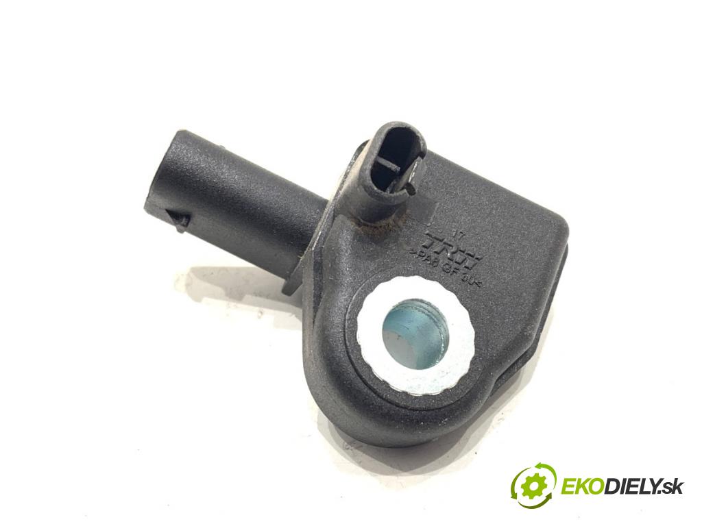 VW PASSAT B8 Kombi 2016 140 kW 2.0 TDI 1968 Snímač nárazu 3Q0959351A (Snímač nárazu)