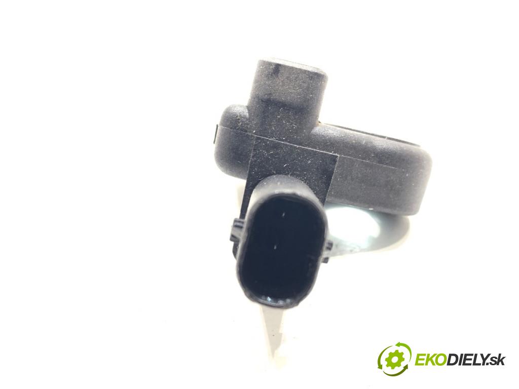 VW PASSAT B8 Kombi 2016 140 kW 2.0 TDI 1968 Snímač nárazu 3Q0959351A (Snímač nárazu)