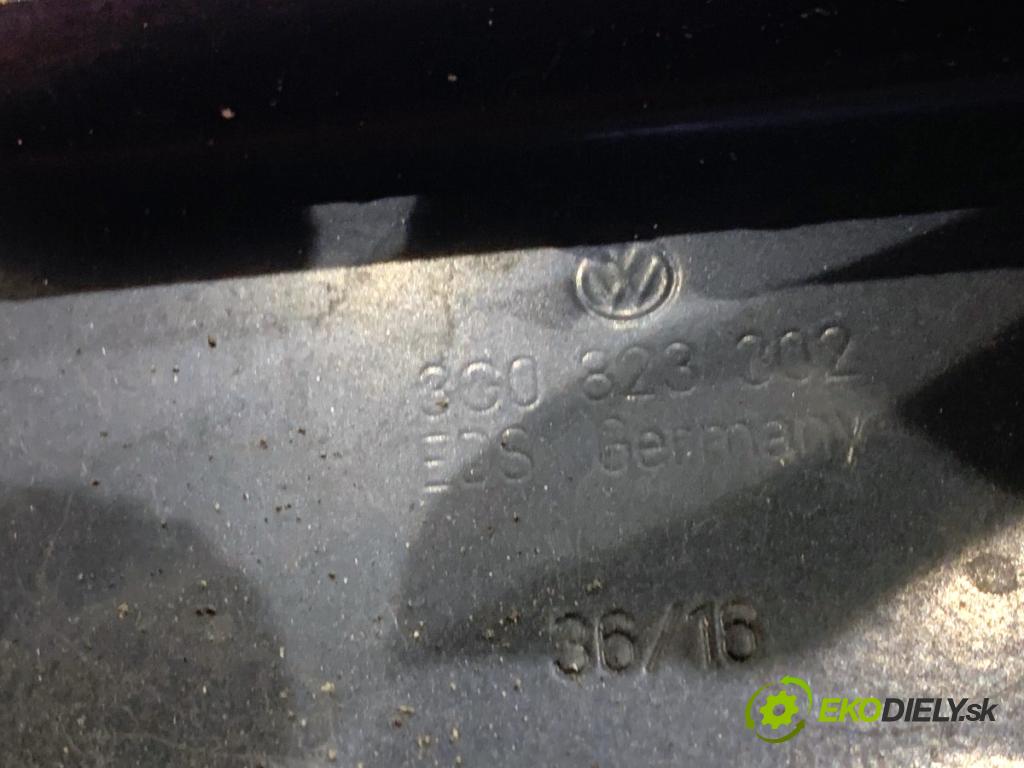 VW PASSAT B8 Kombi 2016 140 kW 2.0 TDI 1968 Záves kapoty pravy predný 3G0823302