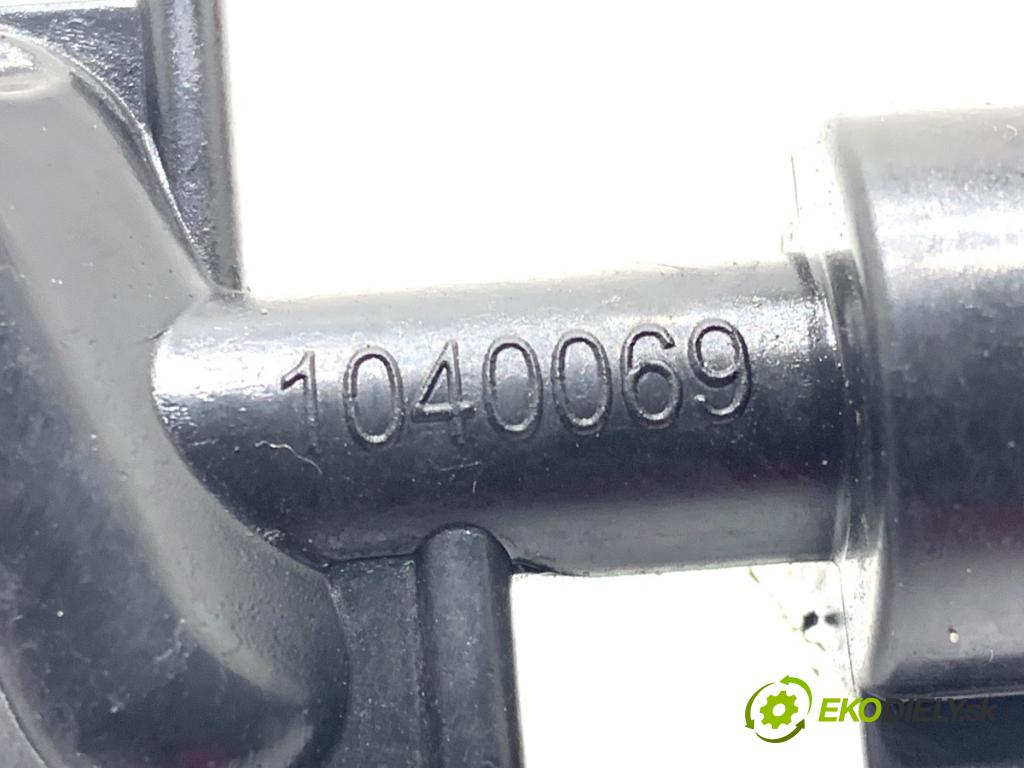 VW PASSAT B8 Kombi 2016 140 kW 2.0 TDI 1968 ostrekovača svetla pravy predný 3C0955104A