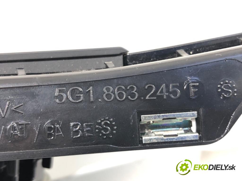 VW GOLF VII Kombi 2019 96 kW 1.5 TSI 1495 Držiak na nápoje 5G1863245F (Držiak (úchyt) na nápoje)