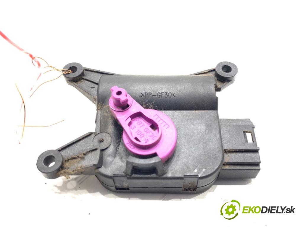 AUDI A4 B7 Kombi 2005 103 kW 2.0 TDI 1968 motor topení 8E1820511A 0132801300