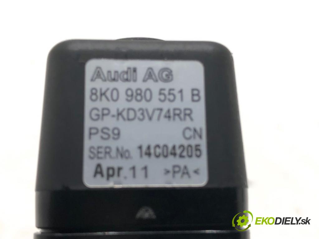 AUDI A8 D4 sedan 2011 258 kW 4.2 TDI quattro 4134 KAMERA ZPĚT: 8K0980551B