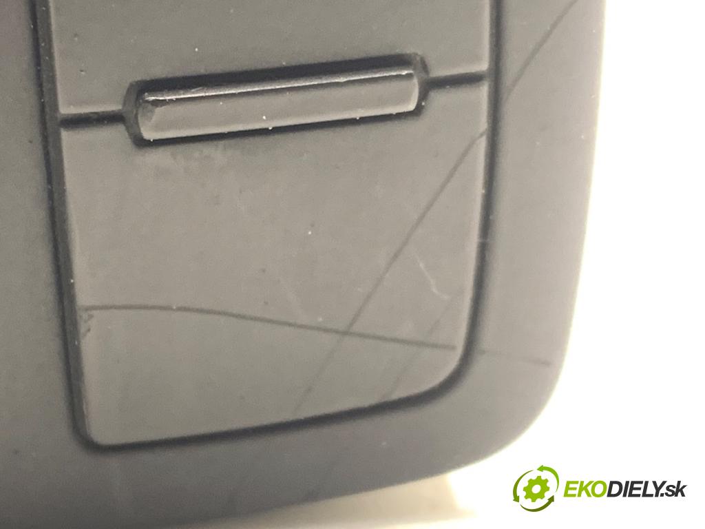 AUDI A8 D4 sedan 2011 258 kW 4.2 TDI quattro 4134 Prepínač otvárania ťažného oka 4L0959511A