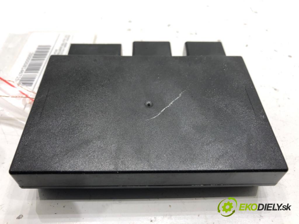 AUDI A8 D4 sedan 2011 258 kW 4.2 TDI quattro 4134 Modul ťažného oka 4H0907383C (Riadiaca jednotka ostatné)