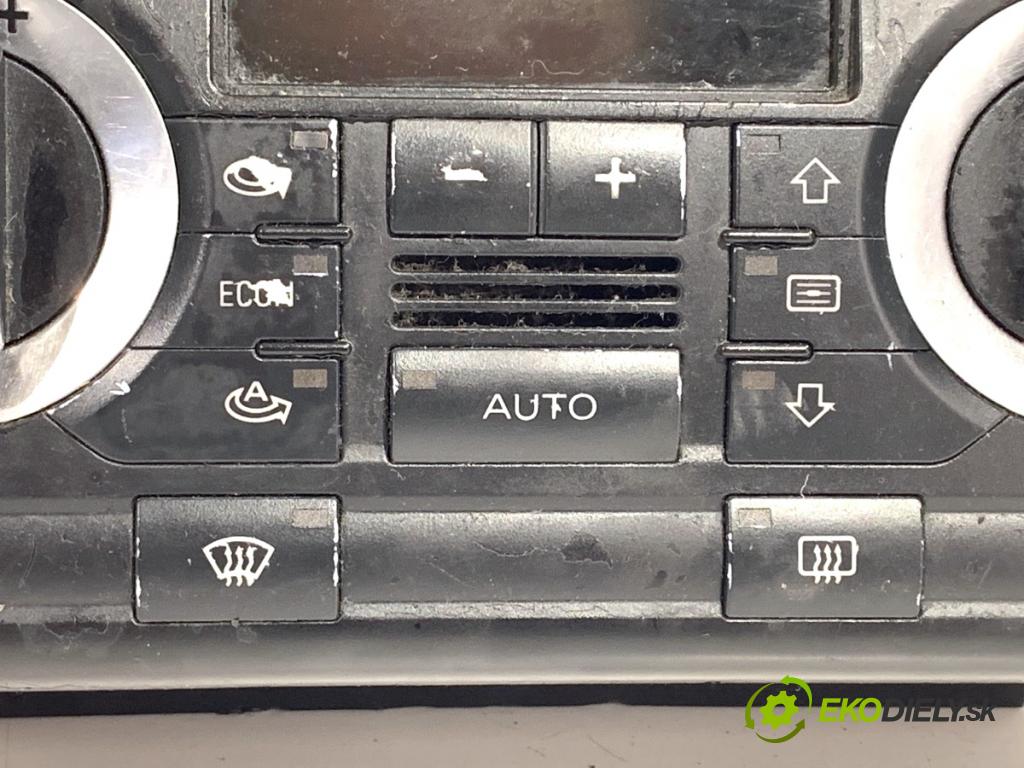AUDI A3 8P liftback 2004 103 kW 2.0 TDI 1968 Panel ovládania kúrenia 8P0820043D (Prepínacie páčky pod volantom)