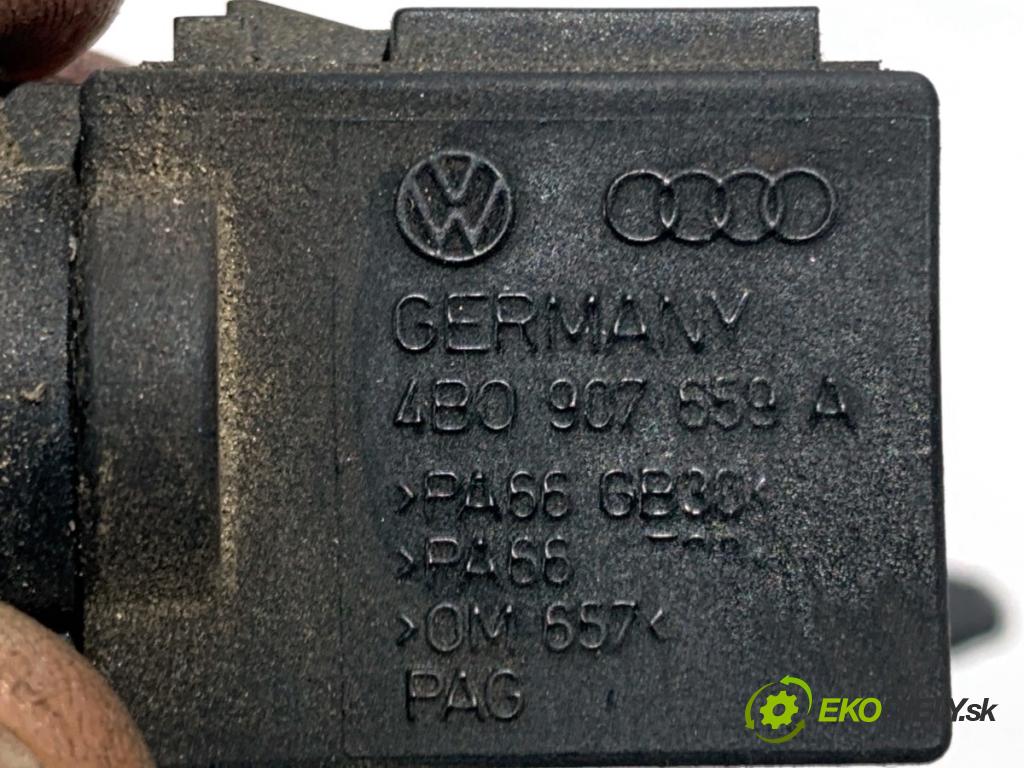 AUDI A3 8P liftback 2004 103 kW 2.0 TDI 1968 Snímač kvality vzduchu 4B0907659A