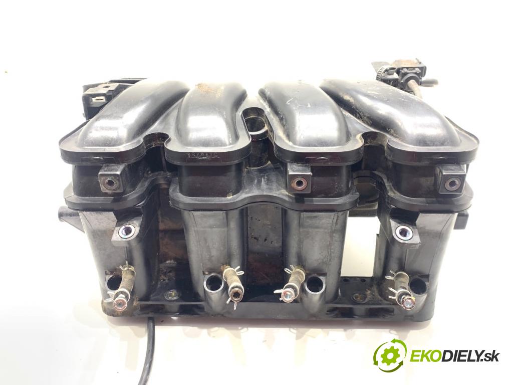 KIA SPORTAGE III SUV 2013 191 kW 2.0 AWD 1998 Potrubie sacie, sanie  (Sacie potrubie)