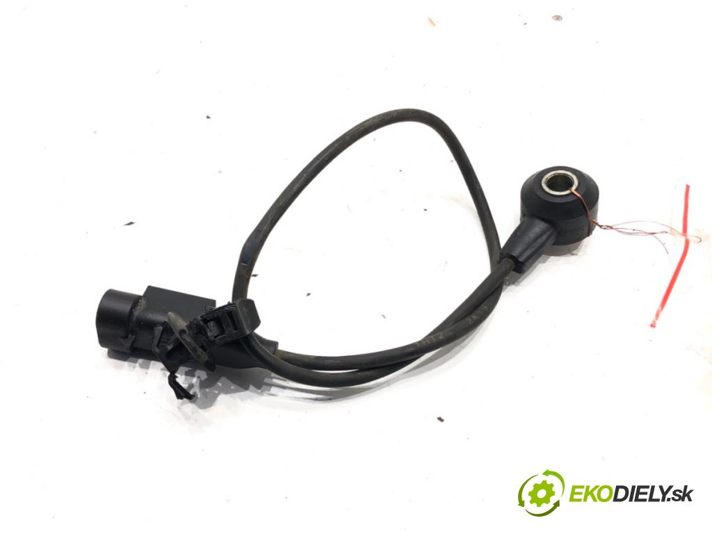 KIA SPORTAGE III SUV 2013 191 kW 2.0 AWD 1998 Snímač klepania 39250-2G100 (Snímač)